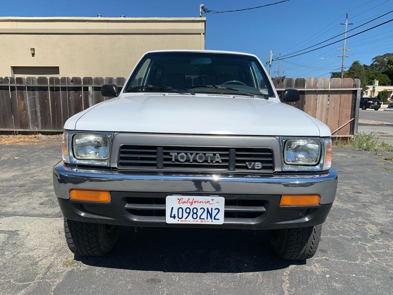 Used 1991 Toyota Pickup Deluxe 2dr 4WD Standard Cab LB For Sale