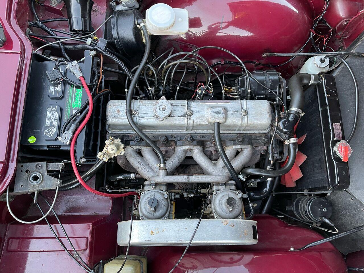 Triumph Tr6 Engine